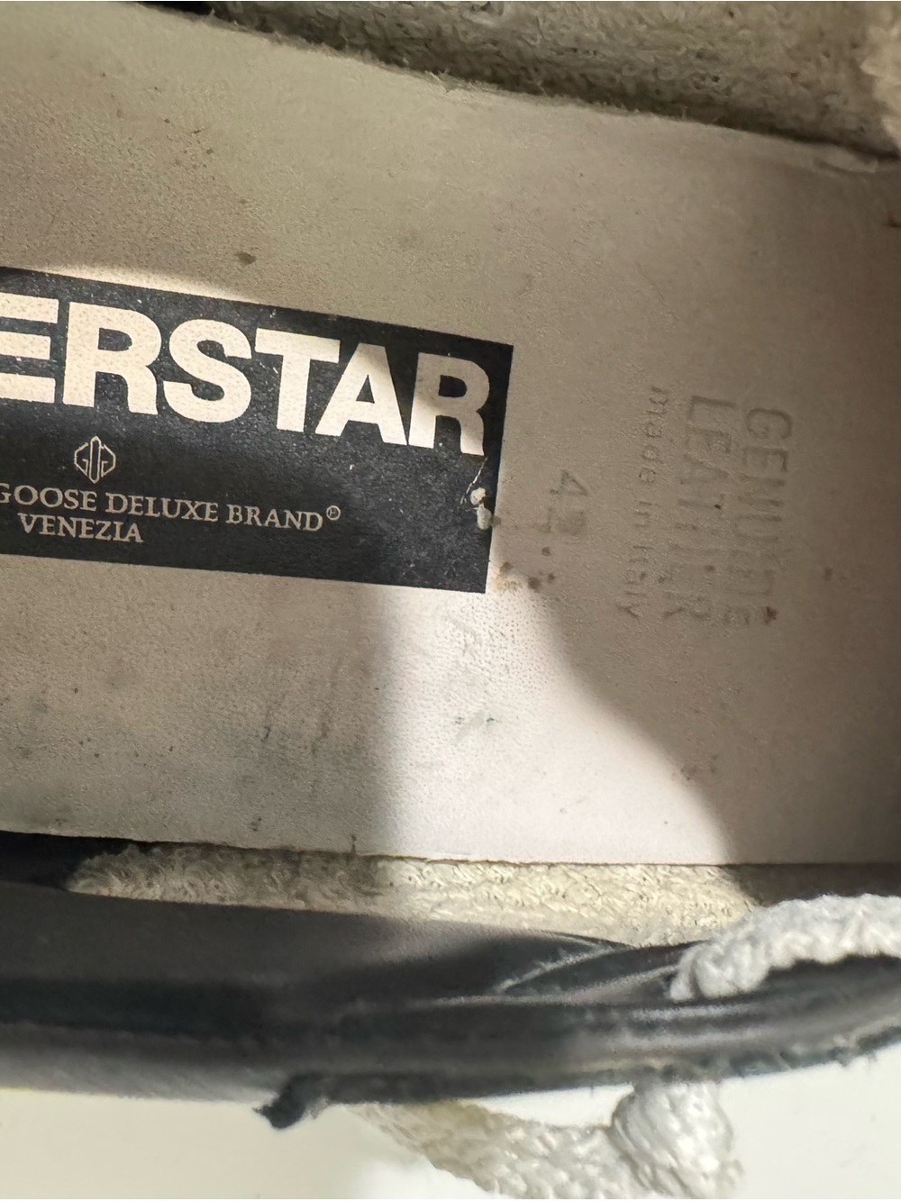Golden Goose Men's Gray Sneakers with Blue Star and Yellow Accents - Picture 5 of 6